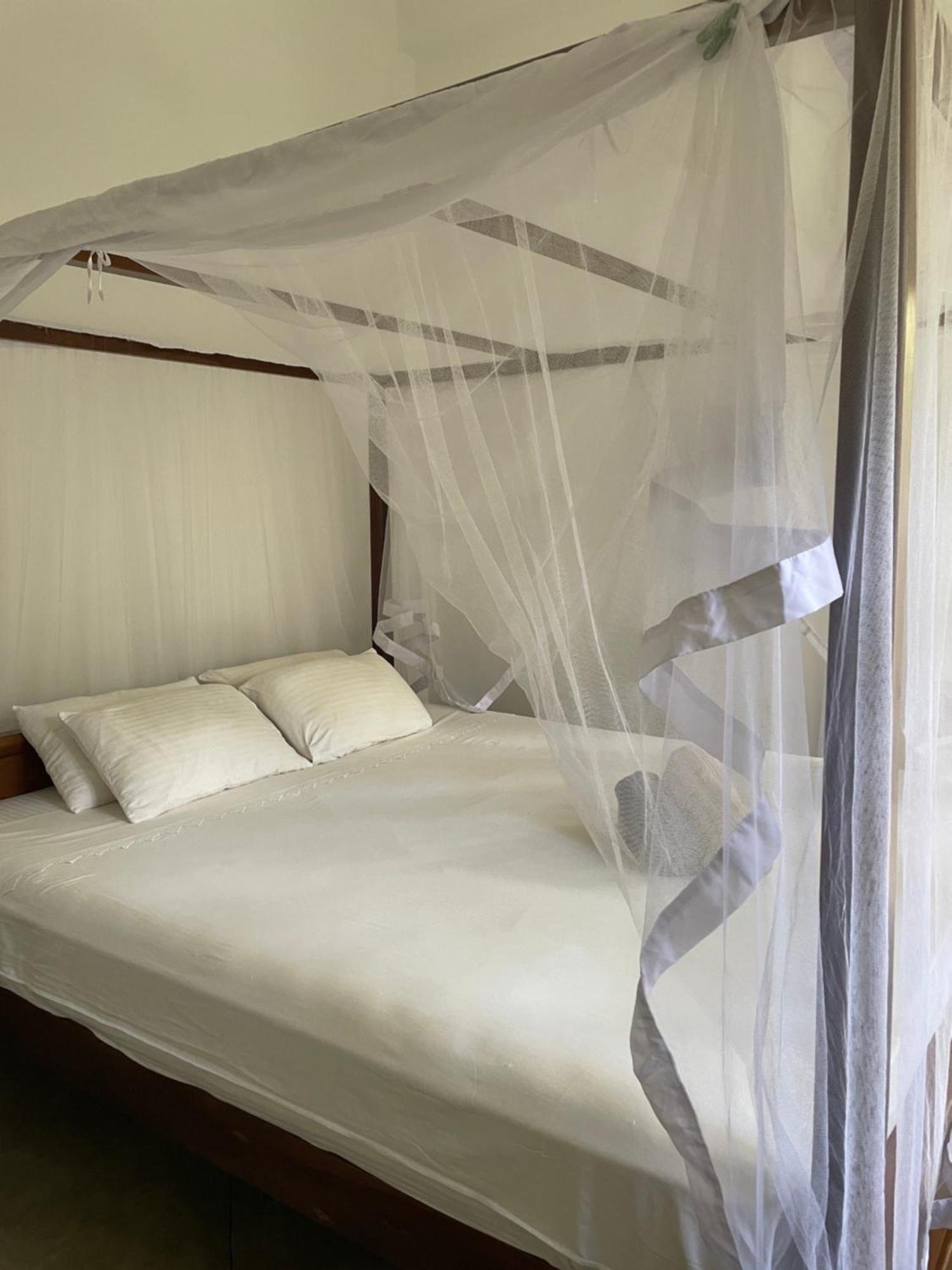Bed and Breakfast Casa Tharin Madiha à Matara Extérieur photo