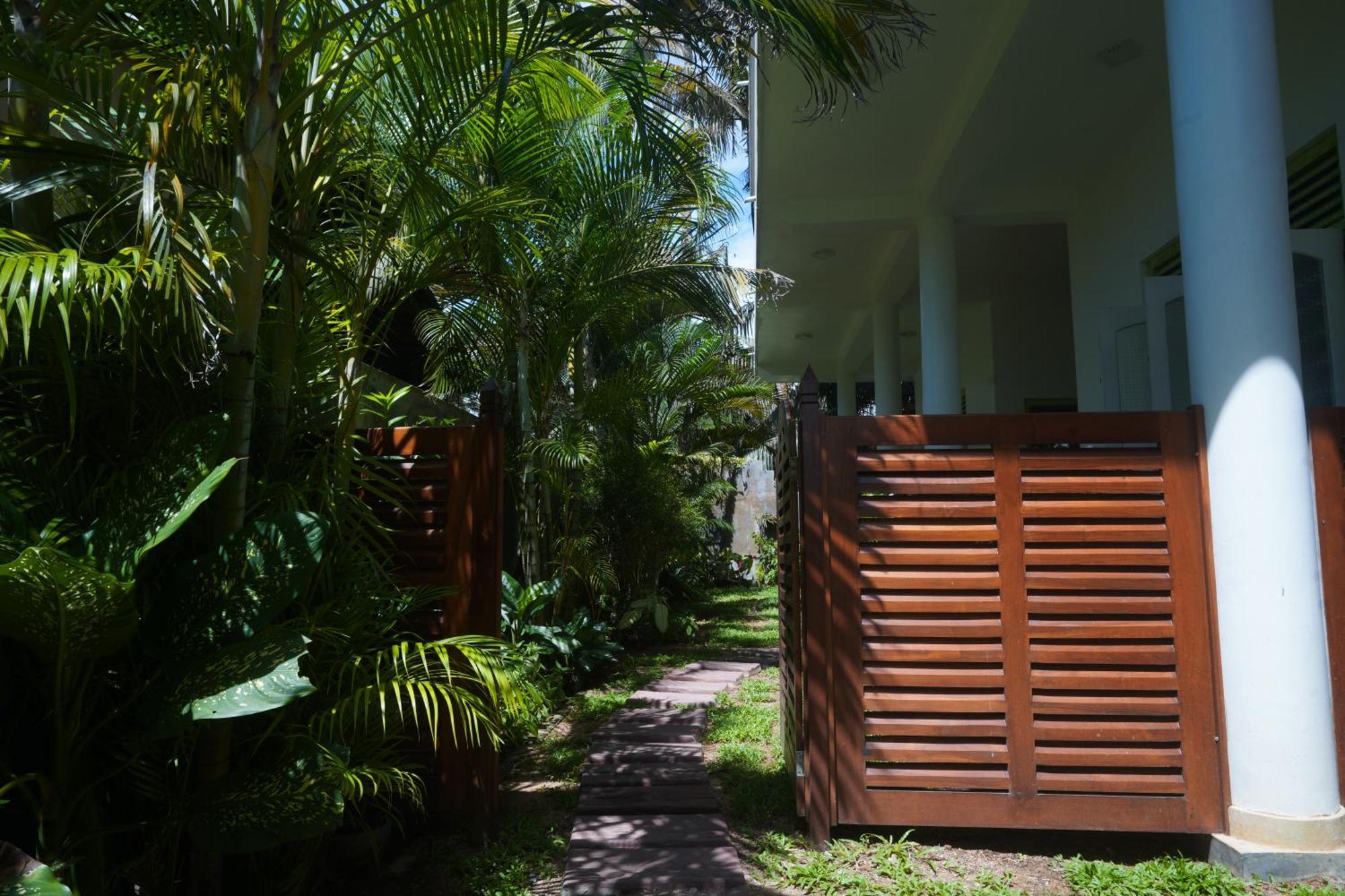 Bed and Breakfast Casa Tharin Madiha à Matara Extérieur photo