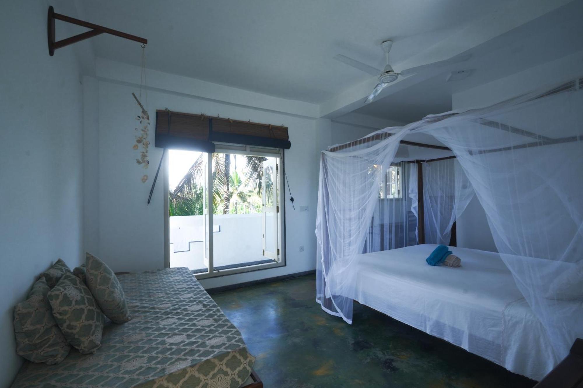 Bed and Breakfast Casa Tharin Madiha à Matara Extérieur photo