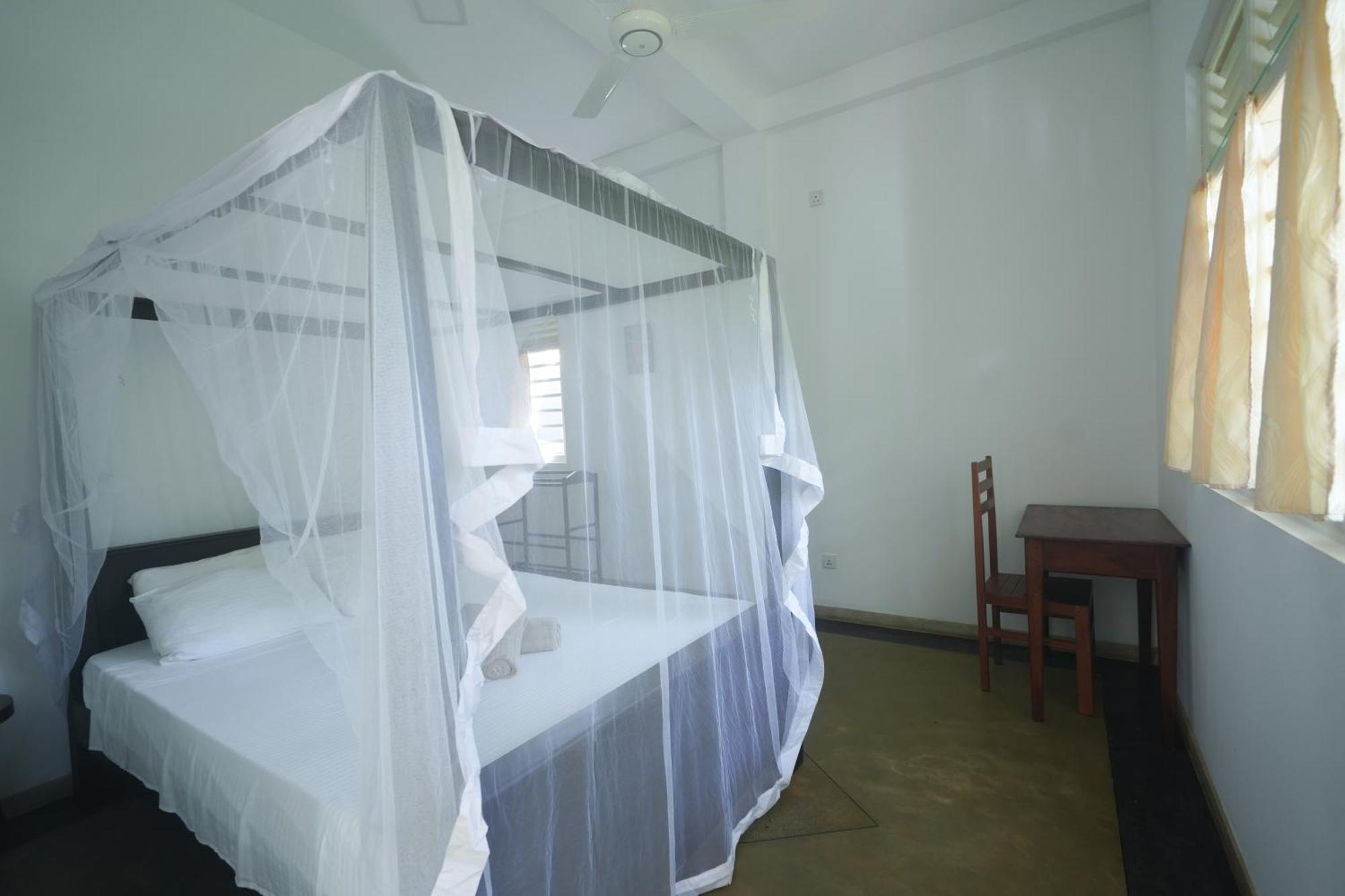 Bed and Breakfast Casa Tharin Madiha à Matara Extérieur photo